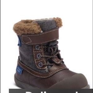 See Kai Run toddler boy boots size 9